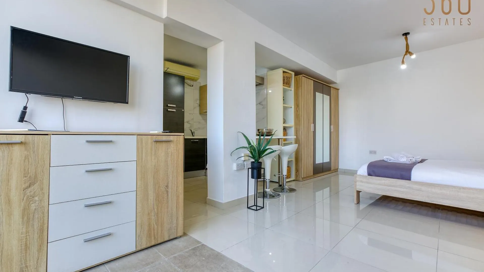 Apartment A Lovely Designer Apt With Balcony In St' Julians By 360 Estates Saint Julian's