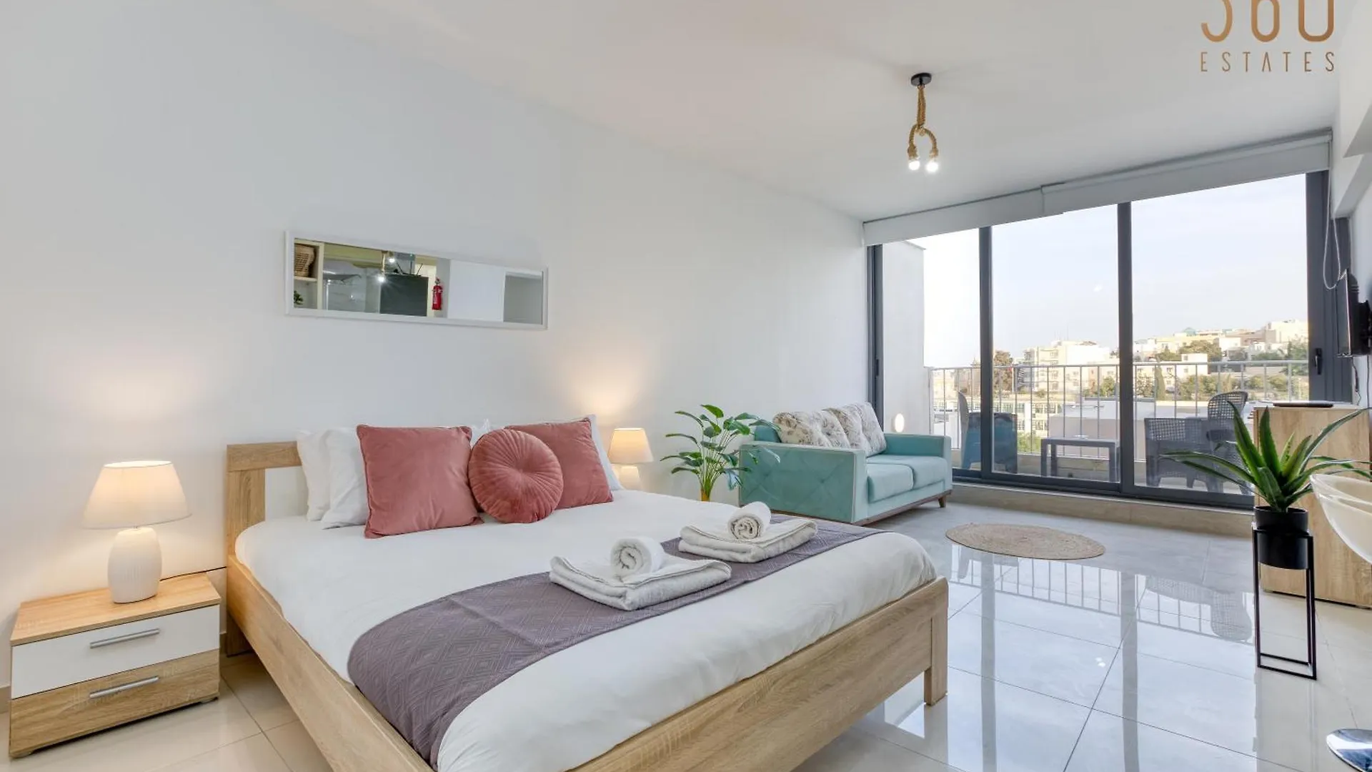 A Lovely Designer Apt With Balcony In St' Julians By 360 Estates Saint Julian's Malta