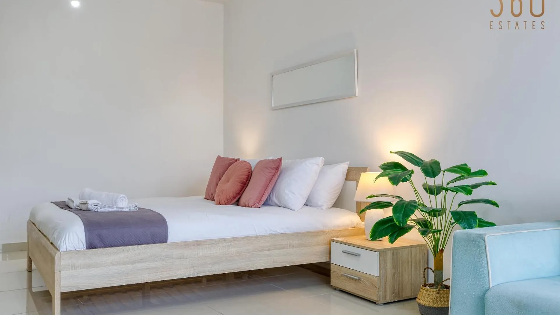 A Lovely Designer Apt With Balcony In St' Julians By 360 Estates Saint Julian's